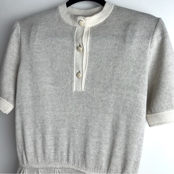 St.John For Saks Fifth Avenue Gray Cream Vintage70’s Quarter Button KnitDress 10 - Picture 5 of 15